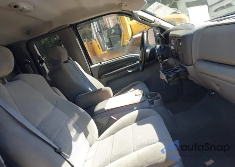 2003 Ford F-250 Lariat/Xl/Xlt из США, поврежденный, VIN 3FTNX21S33MB28246